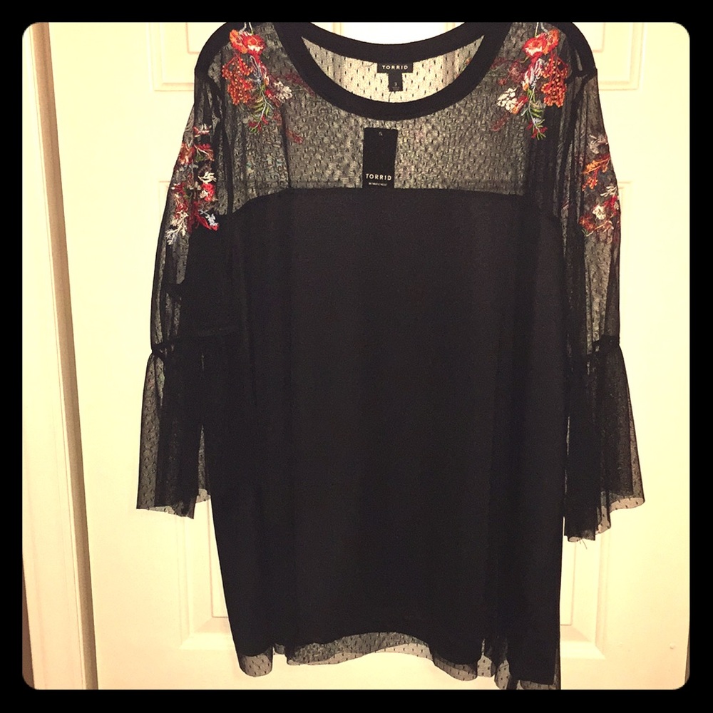 Torrid NWT Embroidered Top